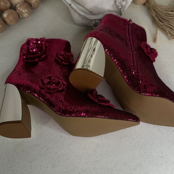 Betsey Johnson Women's Finlee Ankle Boot Fuchsia Sz 6 - Picture 4 of 8